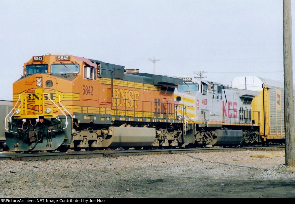 BNSF 5842 East